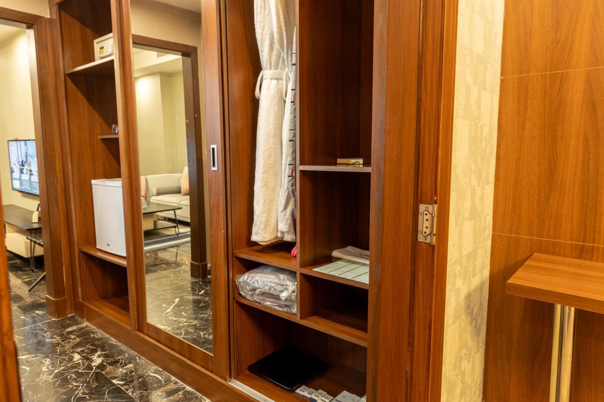 Donatello Jeddah Hotel Екстер'єр фото
