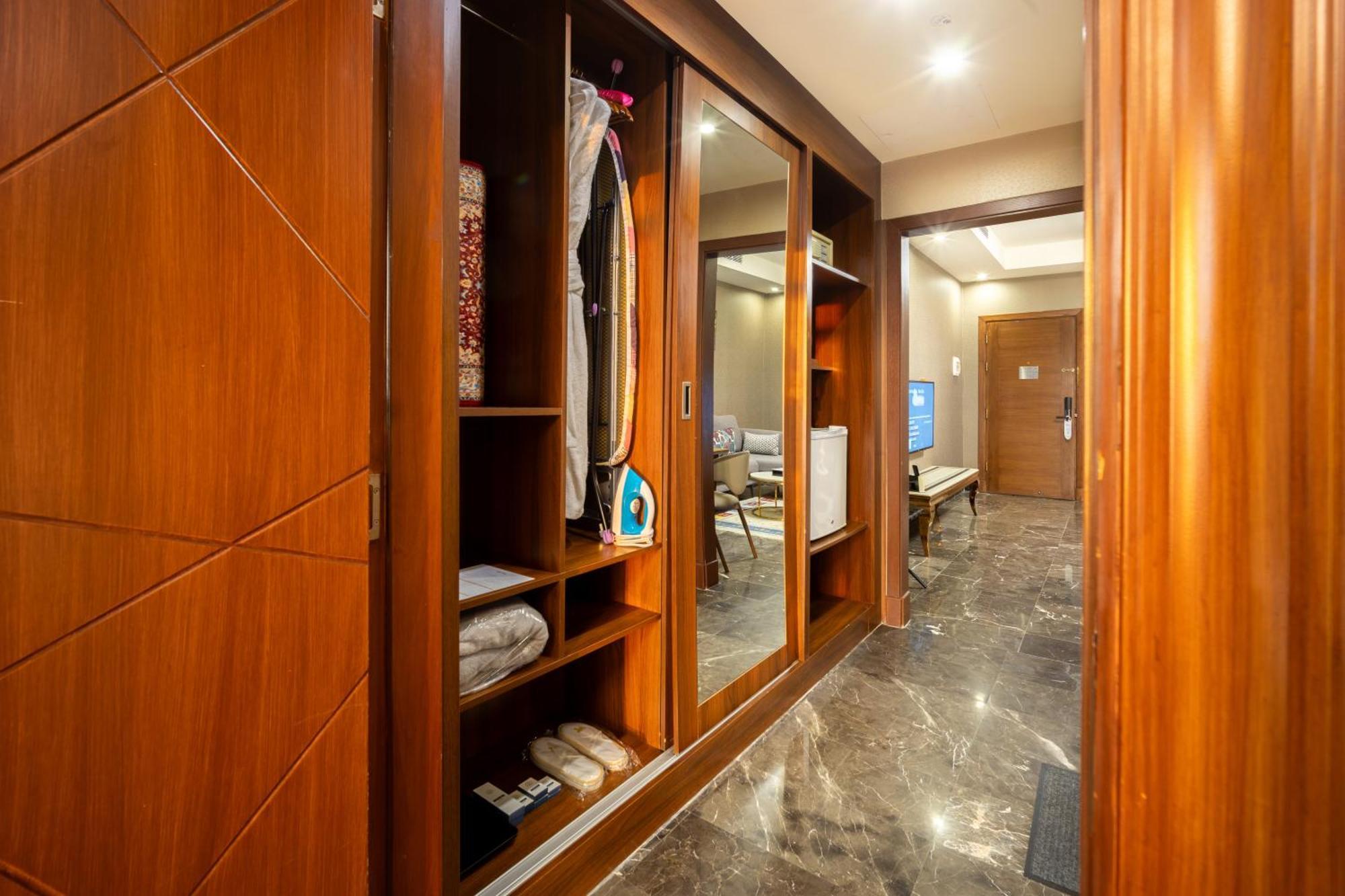 Donatello Jeddah Hotel Екстер'єр фото