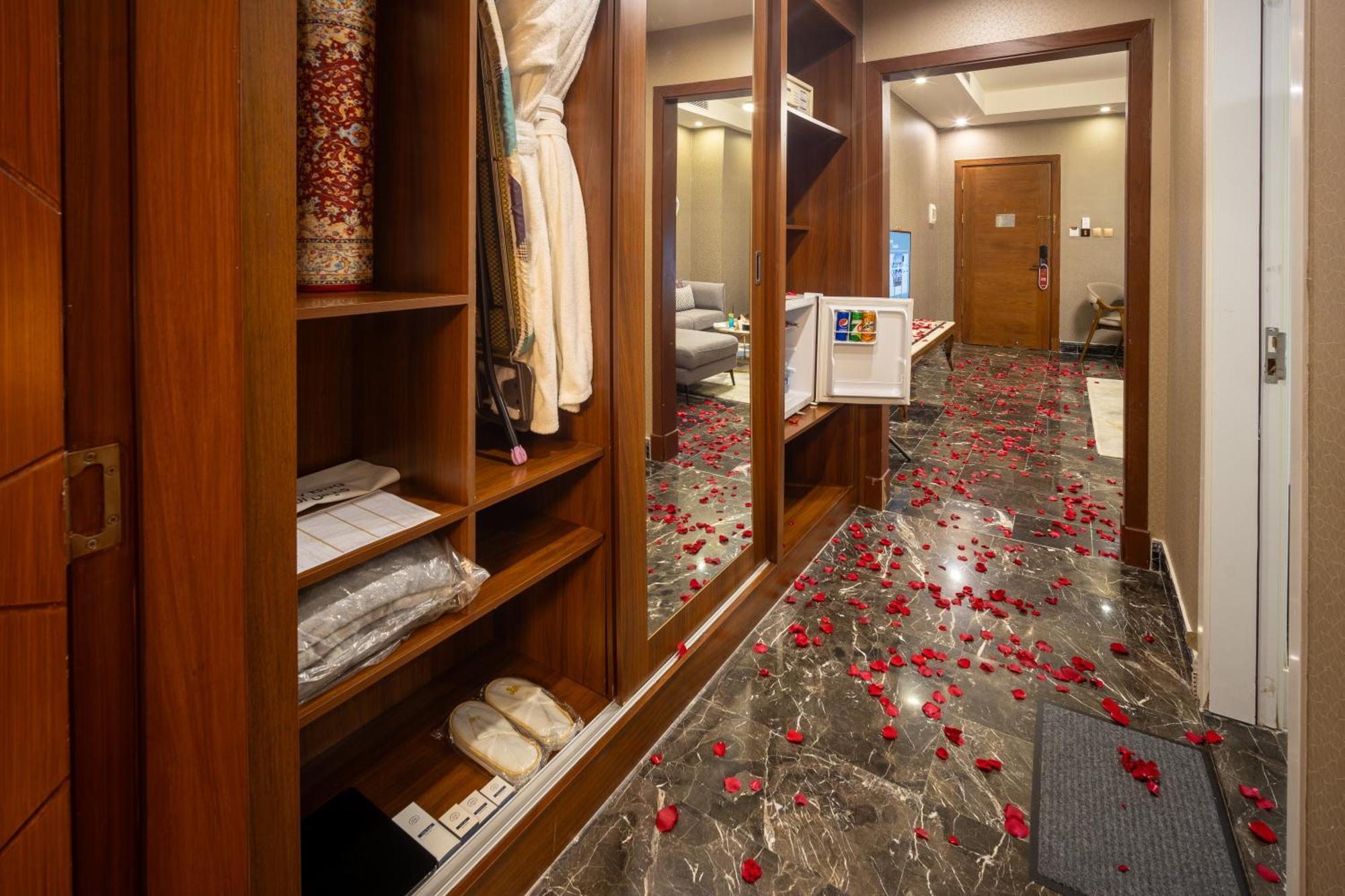 Donatello Jeddah Hotel Екстер'єр фото